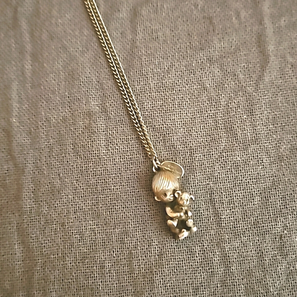 Vintage silver Precious Moments Boy w teddy bear necklace dainty 1981 - Picture 8 of 8
